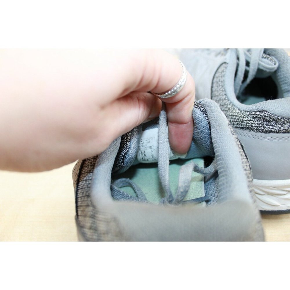 New Balance Gray Mesh Lightweight Athletic Running Sneakers Size 9.5 - Picture 7 of 9